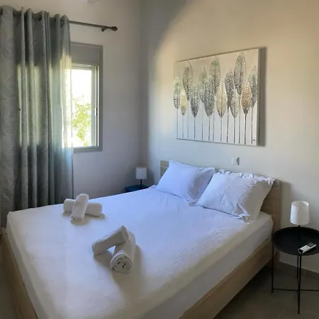 Beachfront Family * Levendokhorion