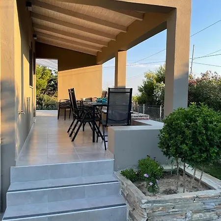 בית נופש Beachfront Family Levendokhórion