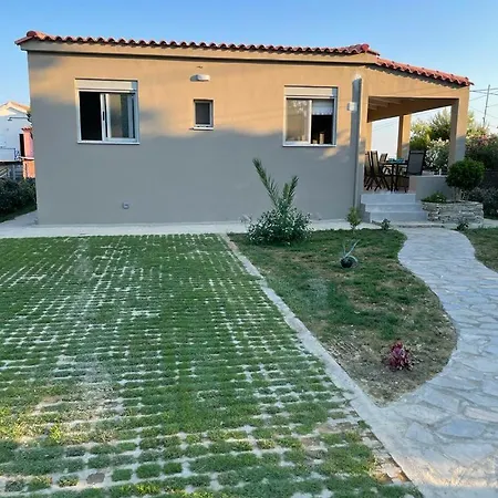 Beachfront Family * Levendokhórion